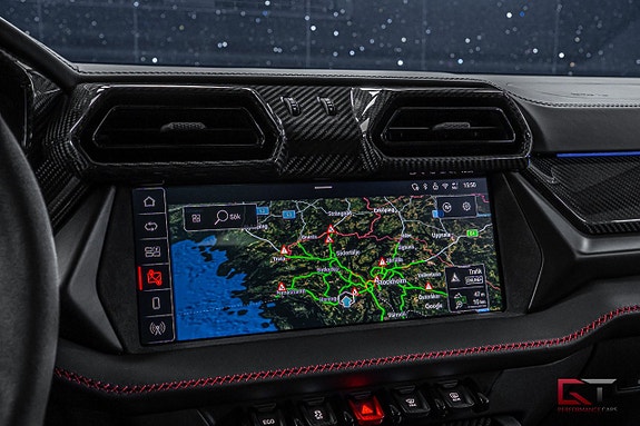 Lamborghini Urus 13 of 24
