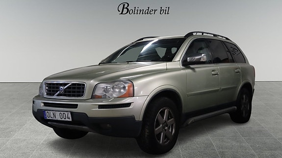 Volvo XC90 3 of 16