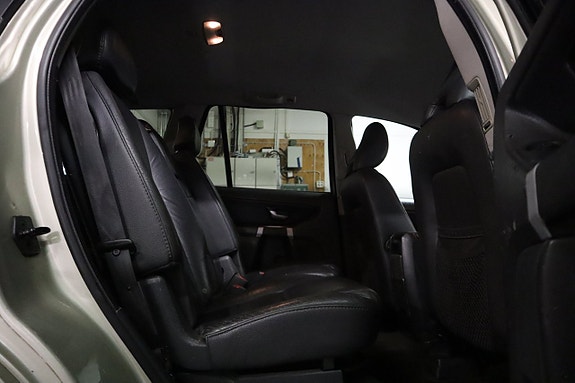 Volvo XC90 12 of 16