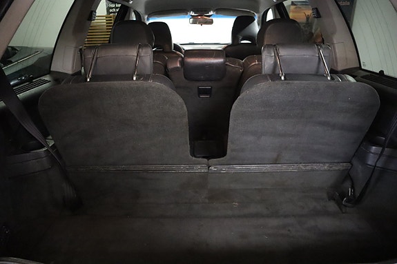 Volvo XC90 15 of 16