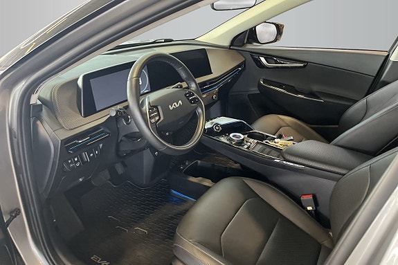 Kia EV6 10 of 14