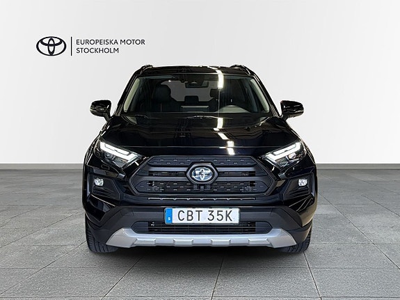 Toyota RAV4 5 of 13