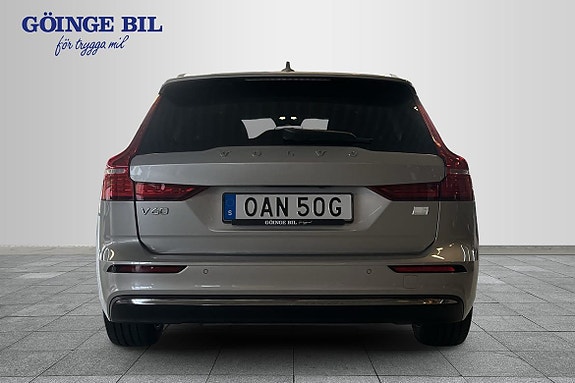 Volvo V60 7 of 15