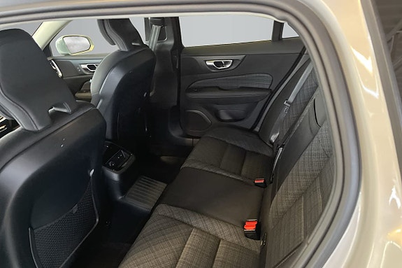 Volvo V60 11 of 15