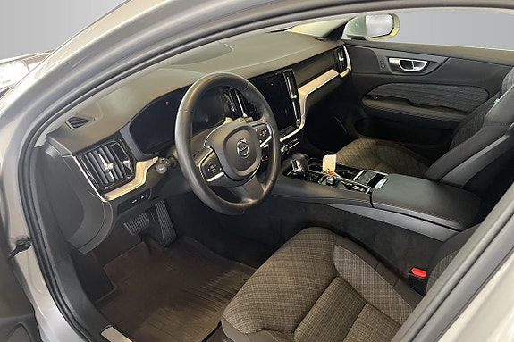 Volvo V60 10 of 15