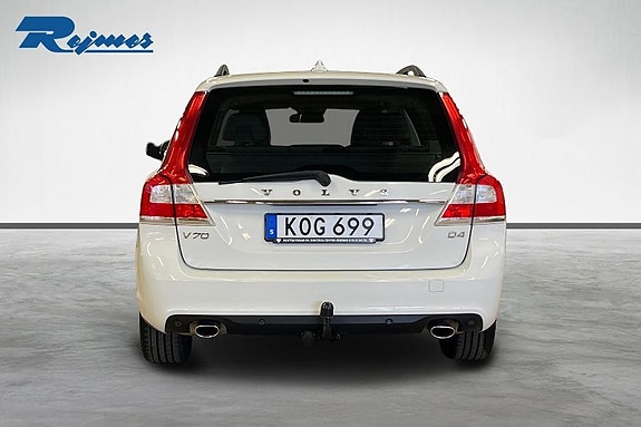 Volvo V70 3 of 13