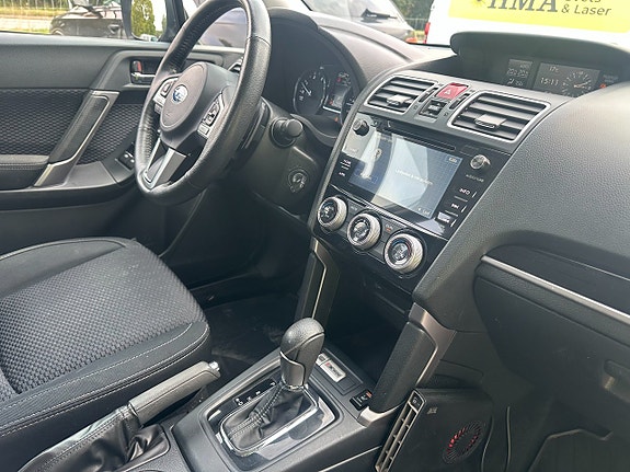 Subaru Forester 9 of 15