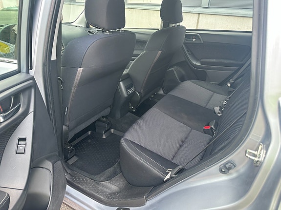 Subaru Forester 14 of 15
