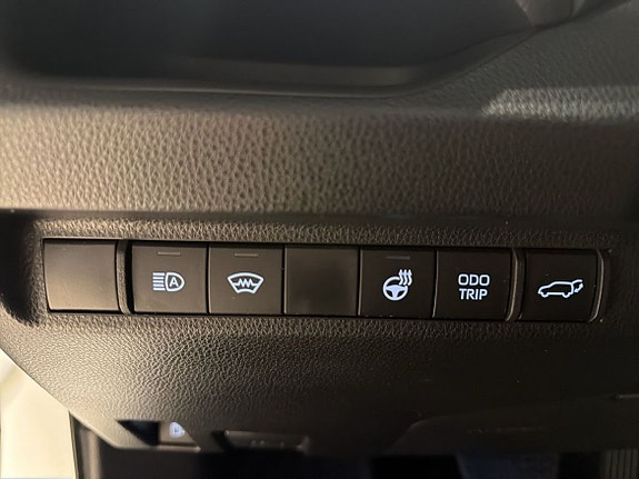 Toyota RAV4 11 of 13
