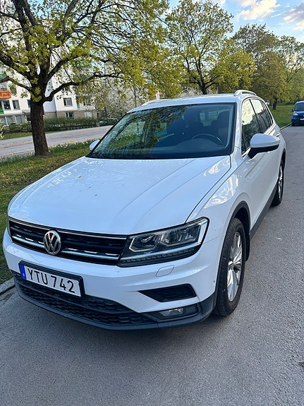 Volkswagen Tiguan 2 of 8
