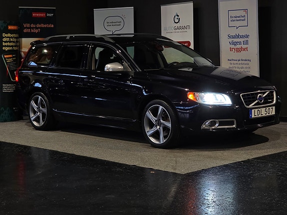 Volvo V70 2 of 18