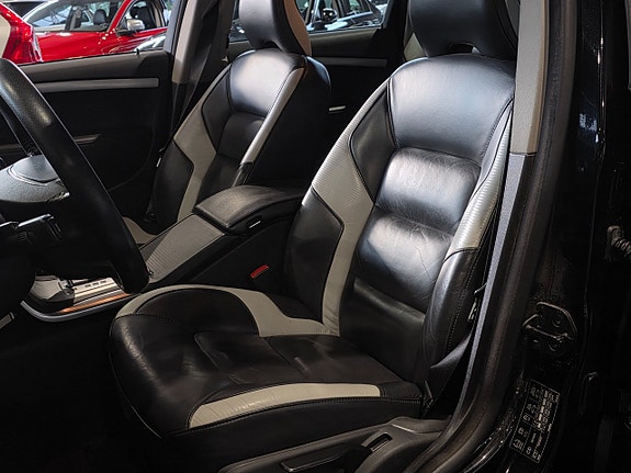 Volvo V70 13 of 18