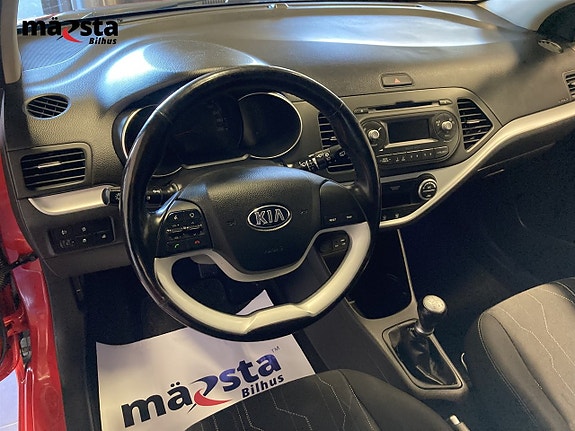 Kia Picanto 10 of 16