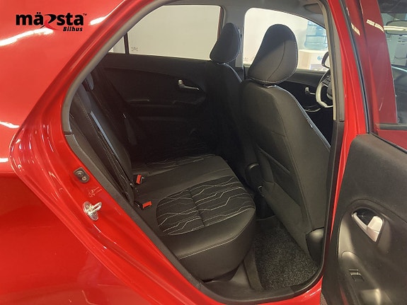 Kia Picanto 9 of 16