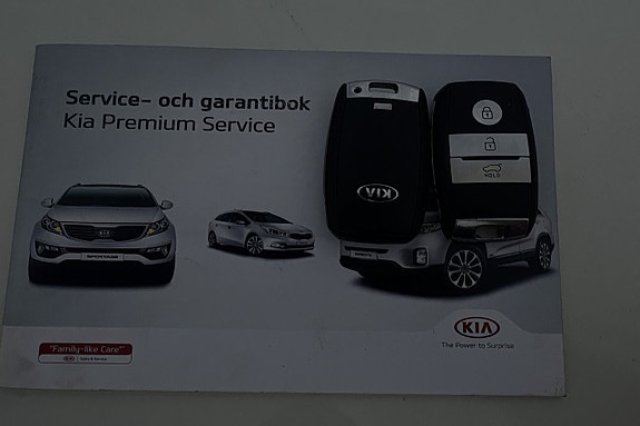 Kia Carens 28 of 30
