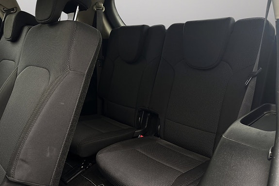 Kia Carens 14 of 30