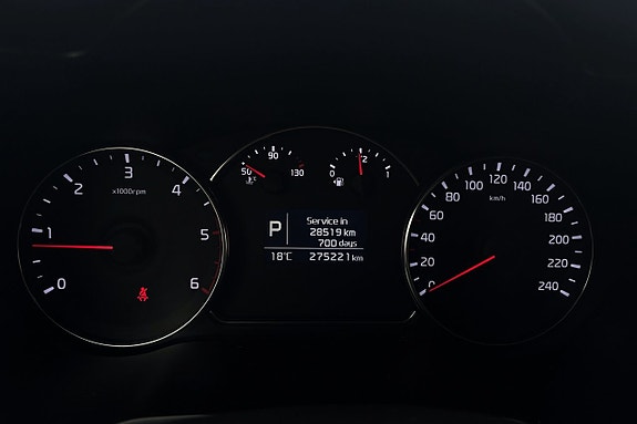 Kia Carens 20 of 30