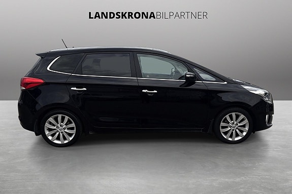 Kia Carens 4 of 30