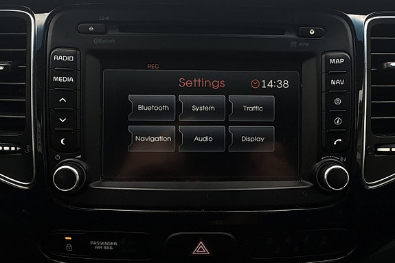 Kia Carens 23 of 30