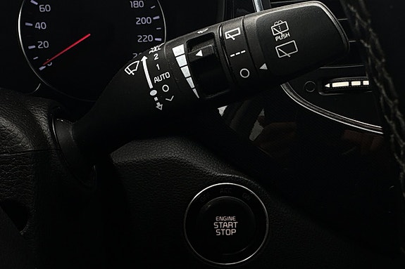 Kia Carens 19 of 30