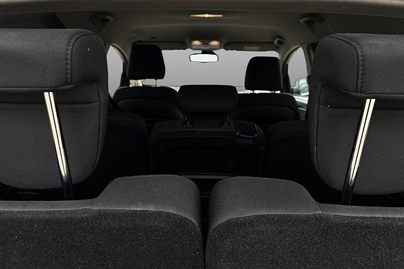 Kia Carens 15 of 30