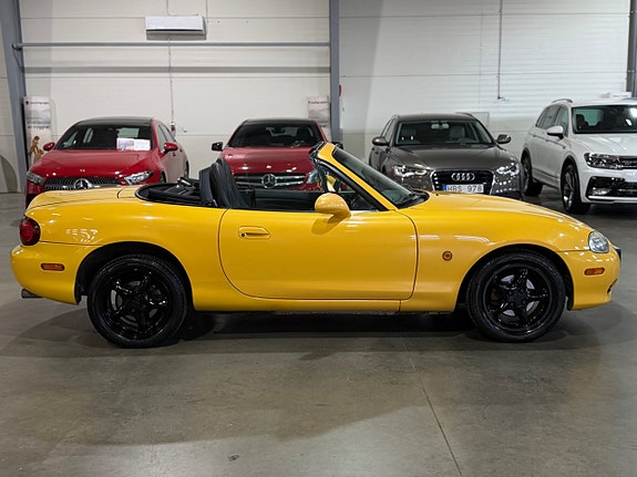 Mazda MX-5 8 of 25