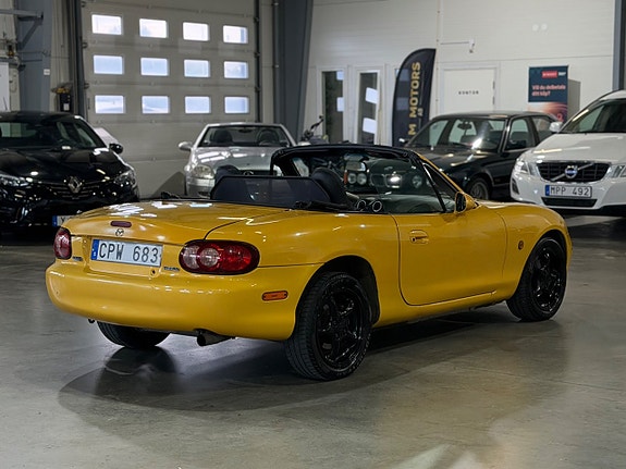 Mazda MX-5 10 of 25