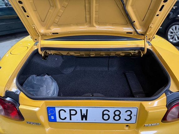Mazda MX-5 17 of 25