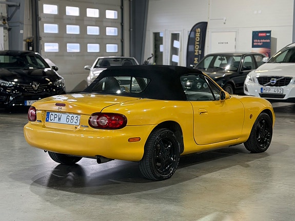 Mazda MX-5 9 of 25