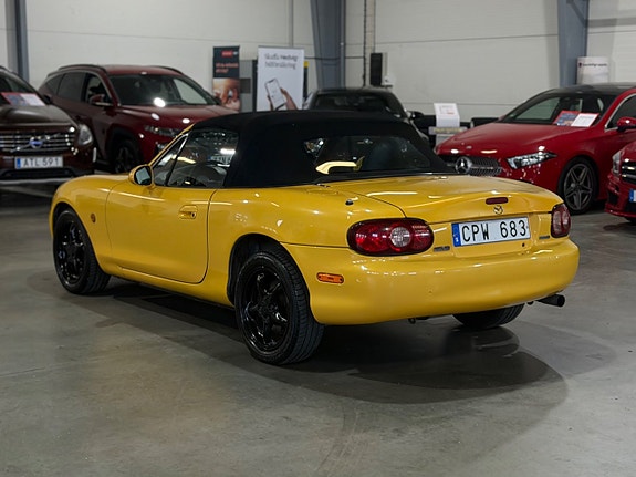 Mazda MX-5 13 of 25