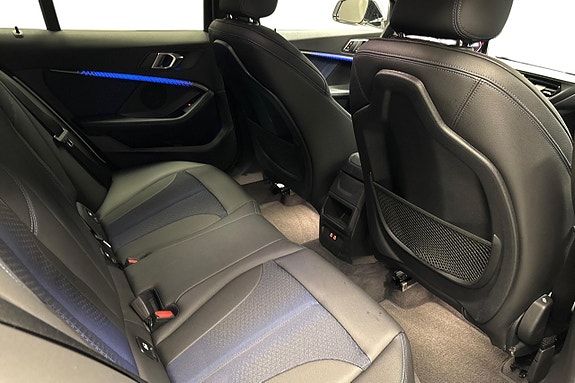 BMW 118i 12 of 13