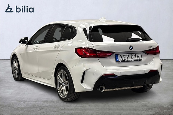 BMW 118i 4 of 13