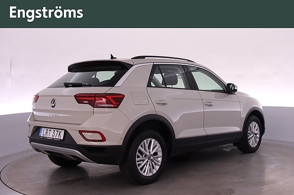 Volkswagen T-Roc 3 of 14