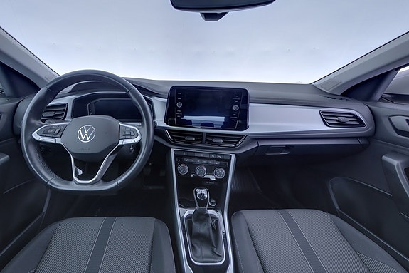 Volkswagen T-Roc 7 of 14
