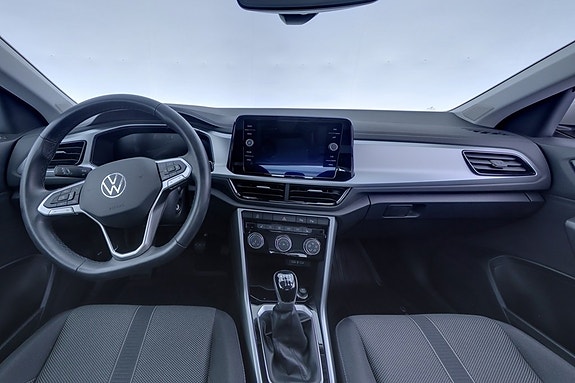 Volkswagen T-Roc 7 of 15