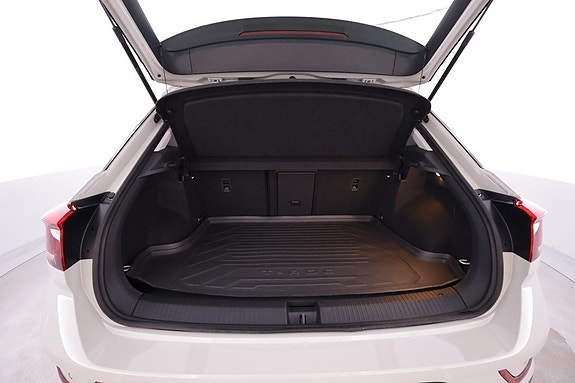 Volkswagen T-Roc 12 of 15