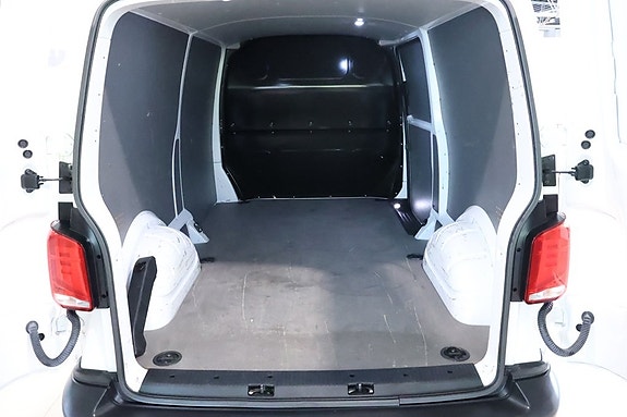 Volkswagen Transporter 12 of 14