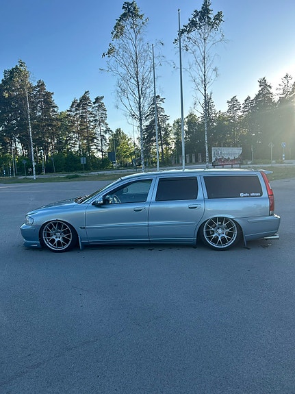 Volvo V70 5 of 10