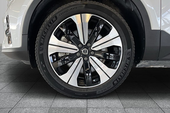 Volvo C40 8 of 15
