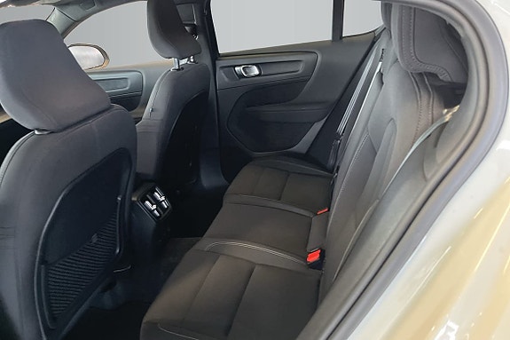 Volvo C40 11 of 15