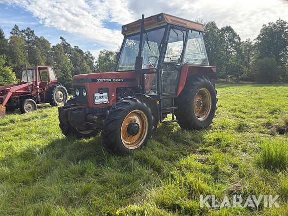 Traktor Zetor 5245 2 of 6