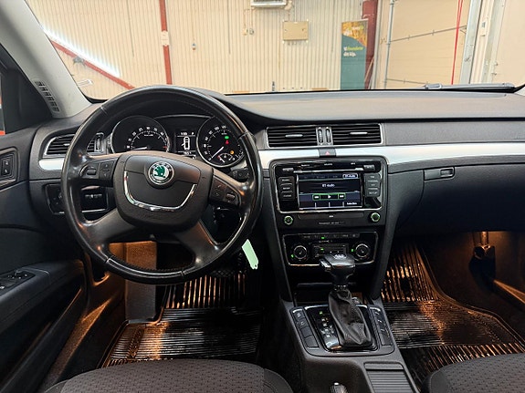 Skoda Superb 14 of 24