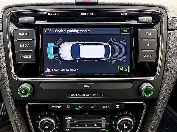 Skoda Superb 13 of 22