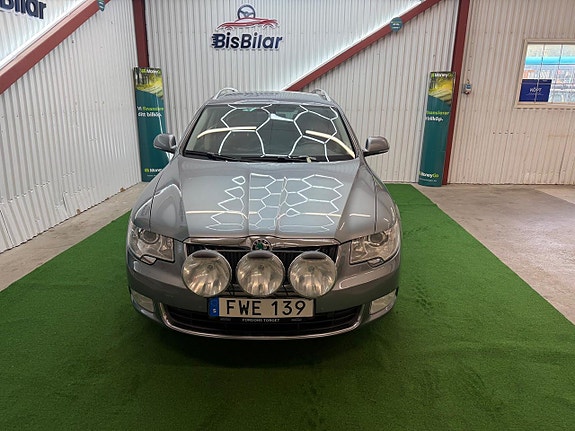 Skoda Superb 2 of 24