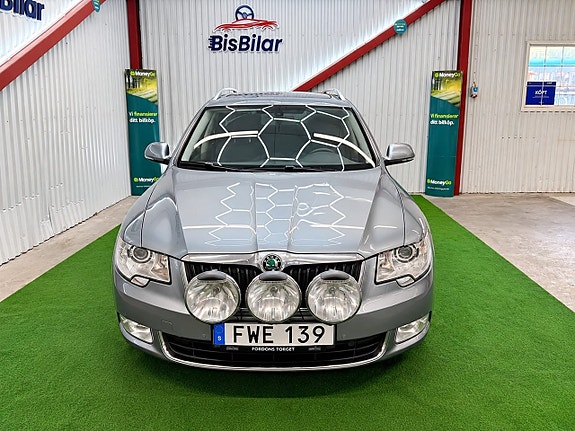 Skoda Superb 2 of 22