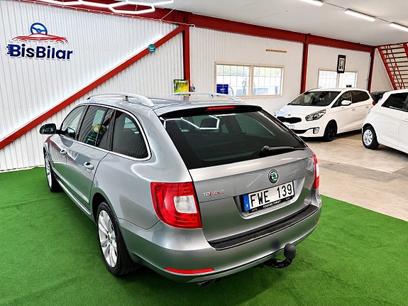 Skoda Superb 7 of 22