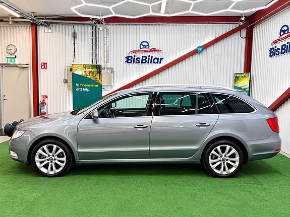 Skoda Superb 8 of 22