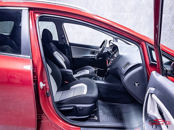 Kia Ceed 15 of 28