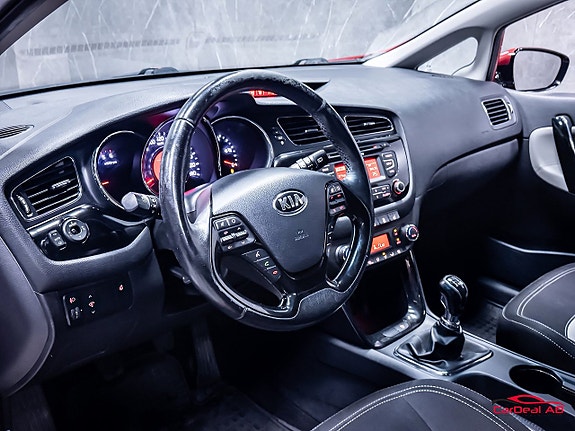 Kia Ceed 12 of 28