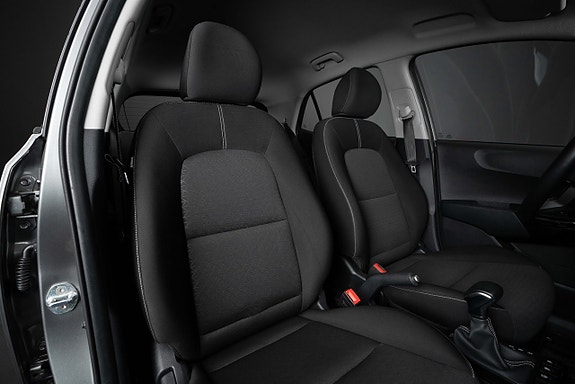 Kia Picanto 12 of 16